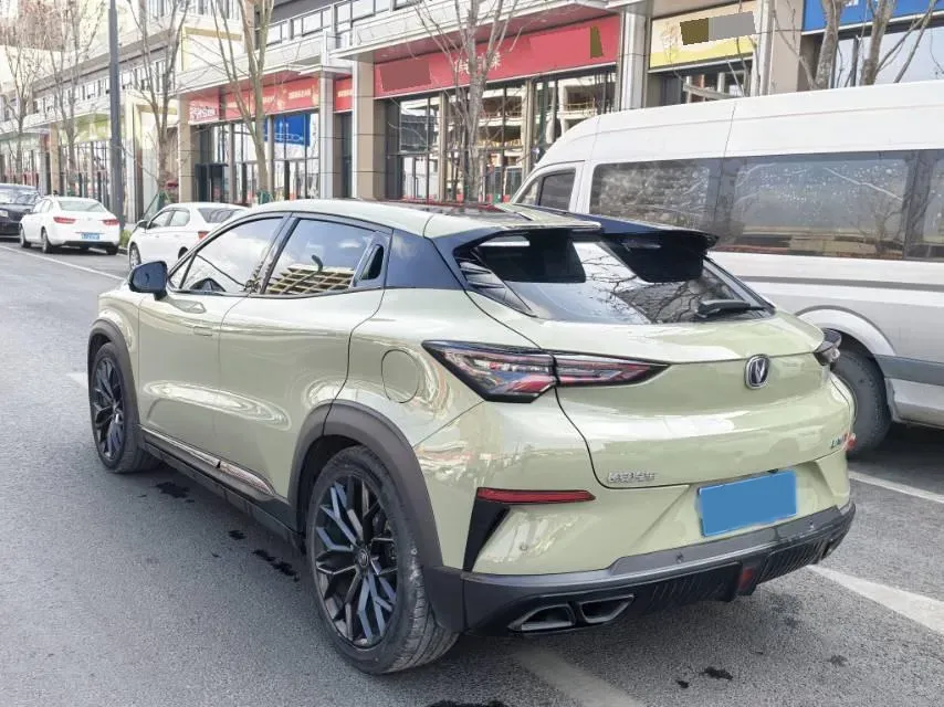 2022 ChangAn UNI-T 2.0T 233HP L4 8AT,autocango,china used car exporter,china ev exporter,chinese used car exporter,chinese used ev exporter