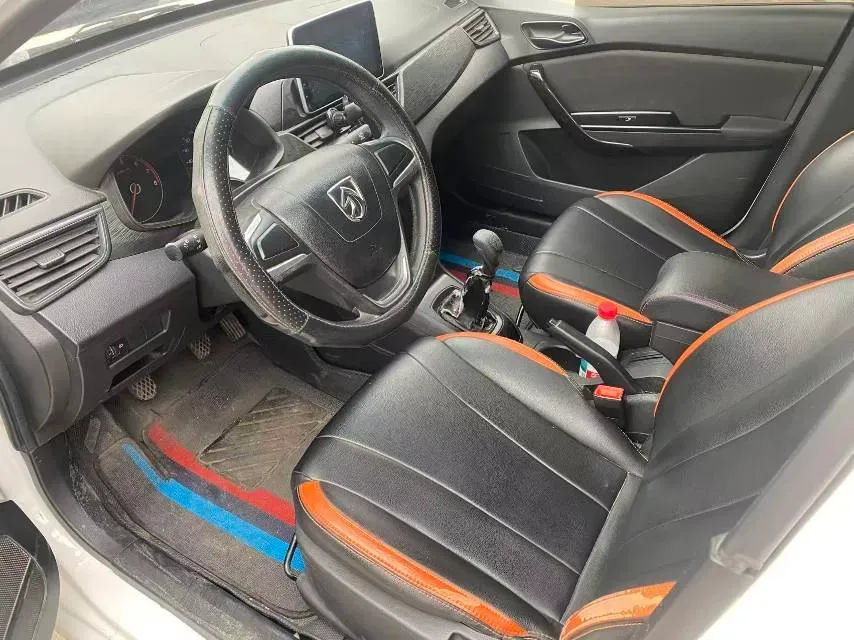 2016 BaoJun 310 1.2L 82HP L4 5MT,autocango,china used car exporter,china ev exporter,chinese used car exporter,chinese used ev exporter