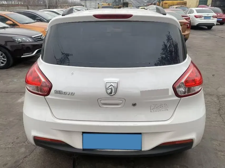 2016 BaoJun 310 1.2L 82HP L4 5MT,autocango,china used car exporter,china ev exporter,chinese used car exporter,chinese used ev exporter