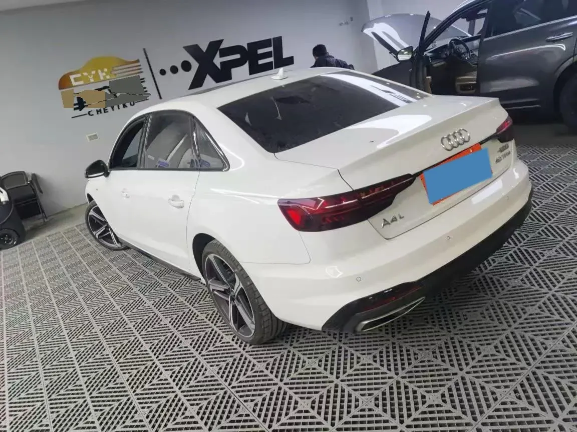 2024 Audi A4L 2.0T 190HP L4 7DCT,autocango,china used car exporter,china ev exporter,chinese used car exporter,chinese used ev exporter