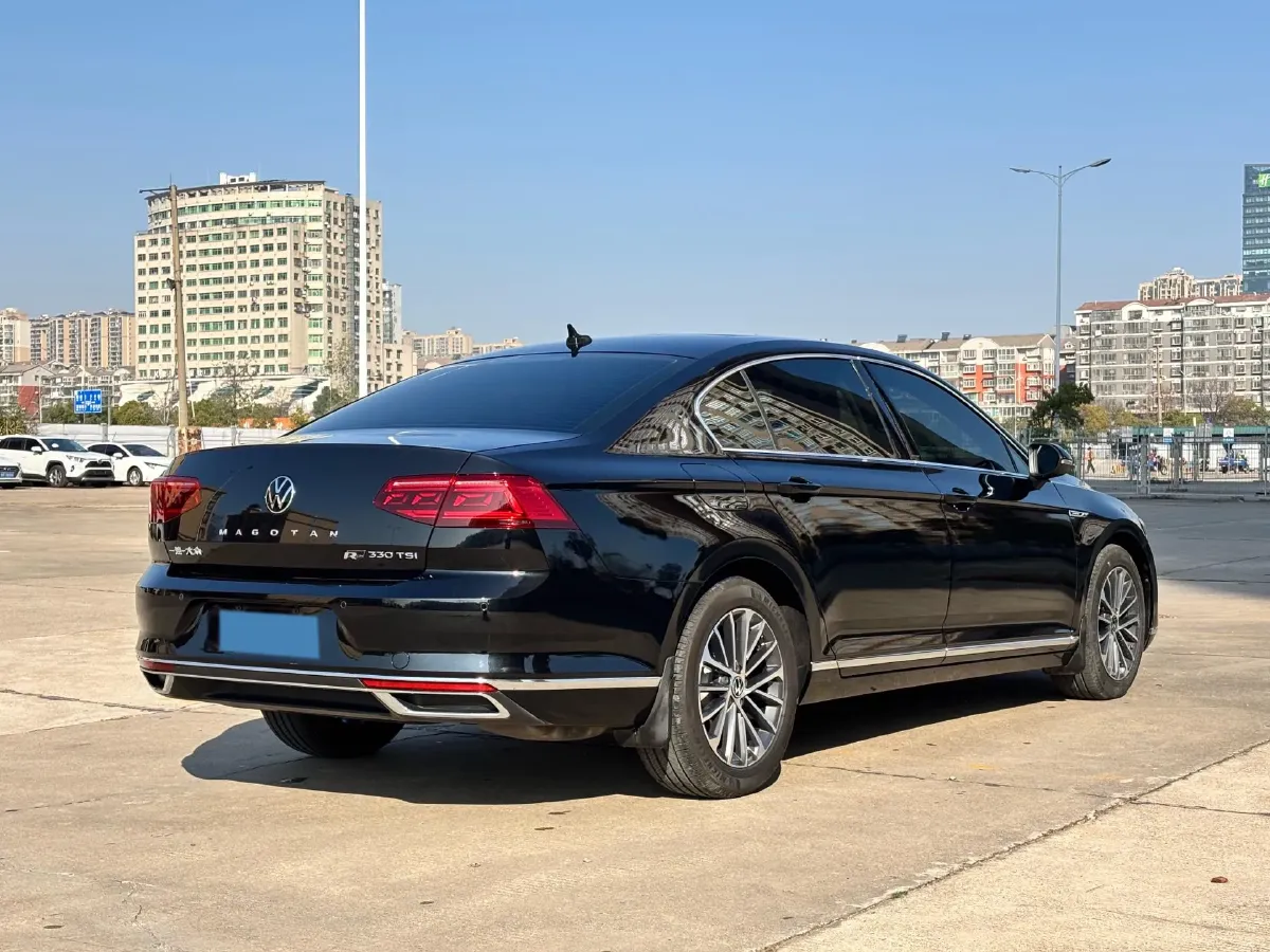 2020 Volkswagen Magotan 2.0T 186HP L4 7DCT,autocango,china used car exporter,china ev exporter,chinese used car exporter,chinese used ev exporter