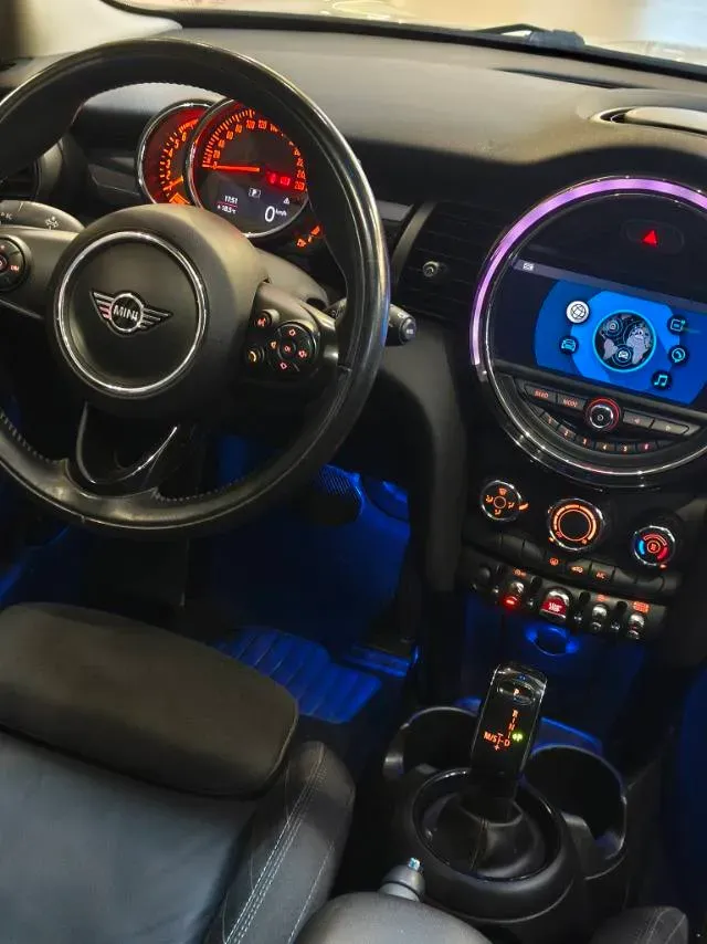 2018 MINI COUNTRYMAN 1.5T 136HP L3 6AT,autocango,china used car exporter,china ev exporter,chinese used car exporter,chinese used ev exporter