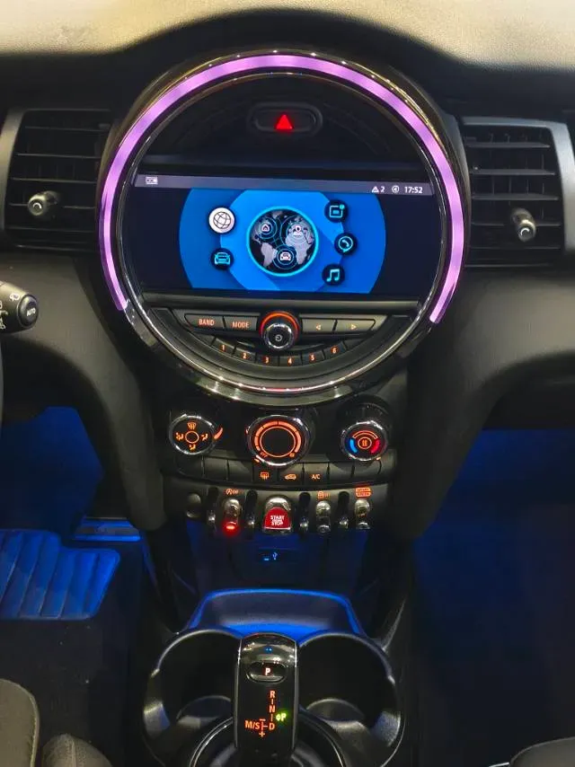 2018 MINI COUNTRYMAN 1.5T 136HP L3 6AT,autocango,china used car exporter,china ev exporter,chinese used car exporter,chinese used ev exporter