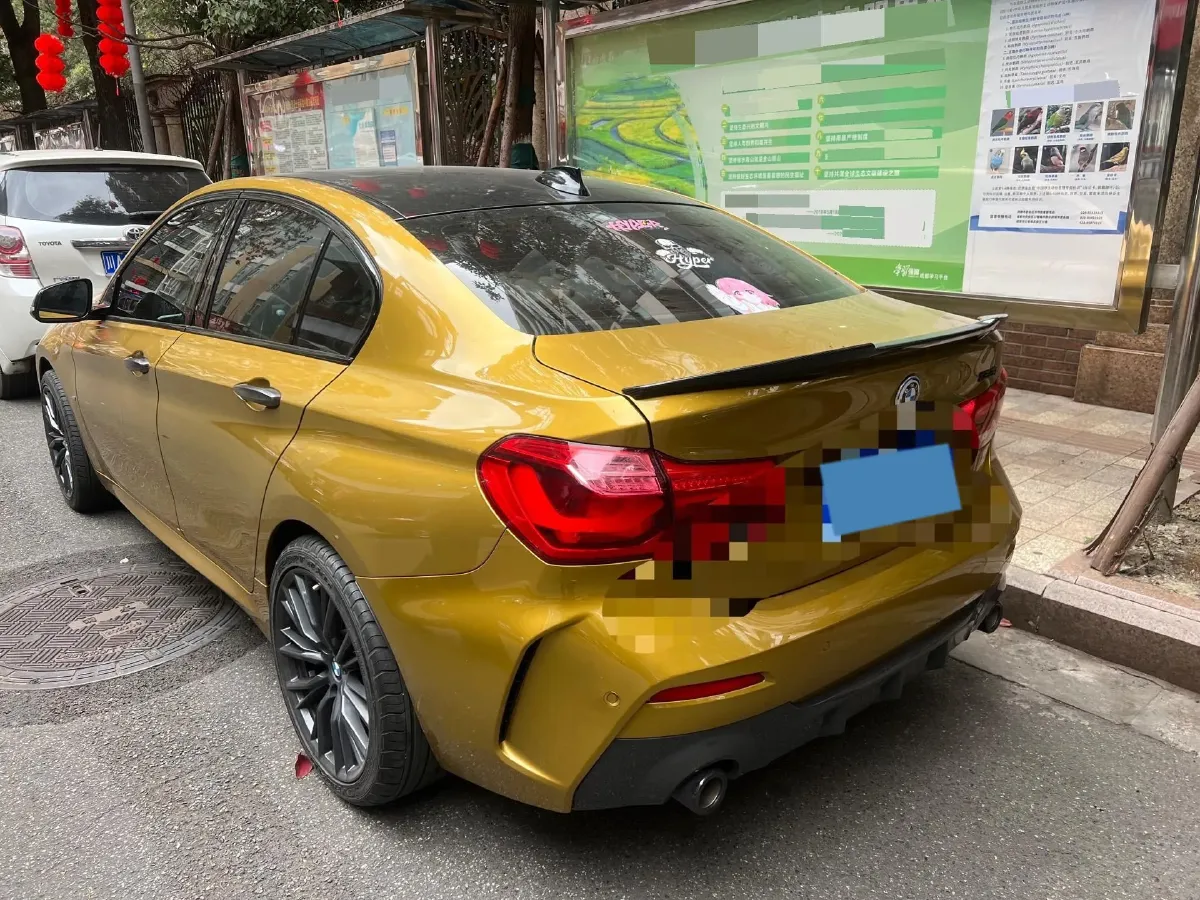 2021 BMW 1 Series 1.5T 140HP L3 7DCT,autocango,china used car exporter,china ev exporter,chinese used car exporter,chinese used ev exporter