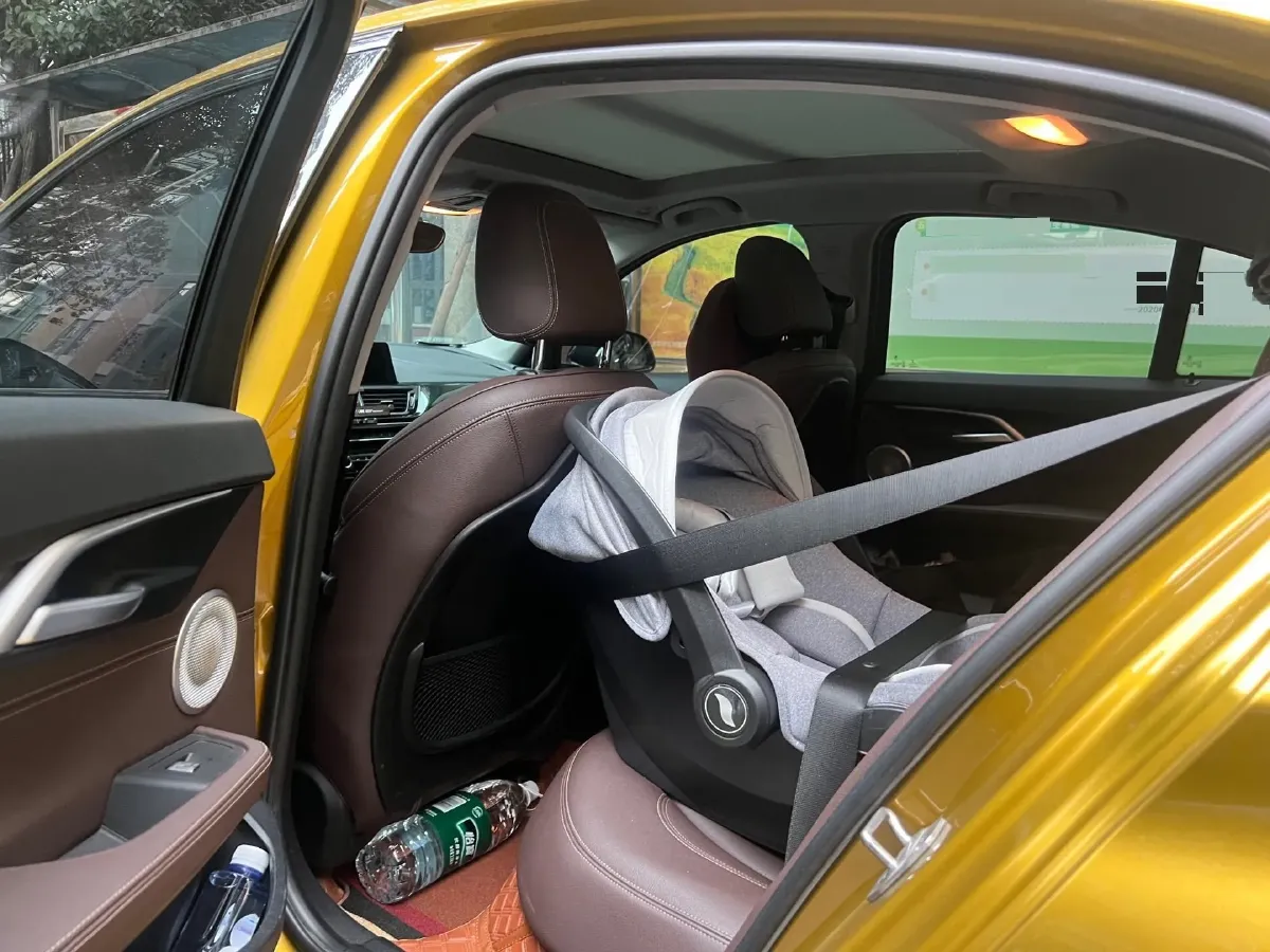 2021 BMW 1 Series 1.5T 140HP L3 7DCT,autocango,china used car exporter,china ev exporter,chinese used car exporter,chinese used ev exporter