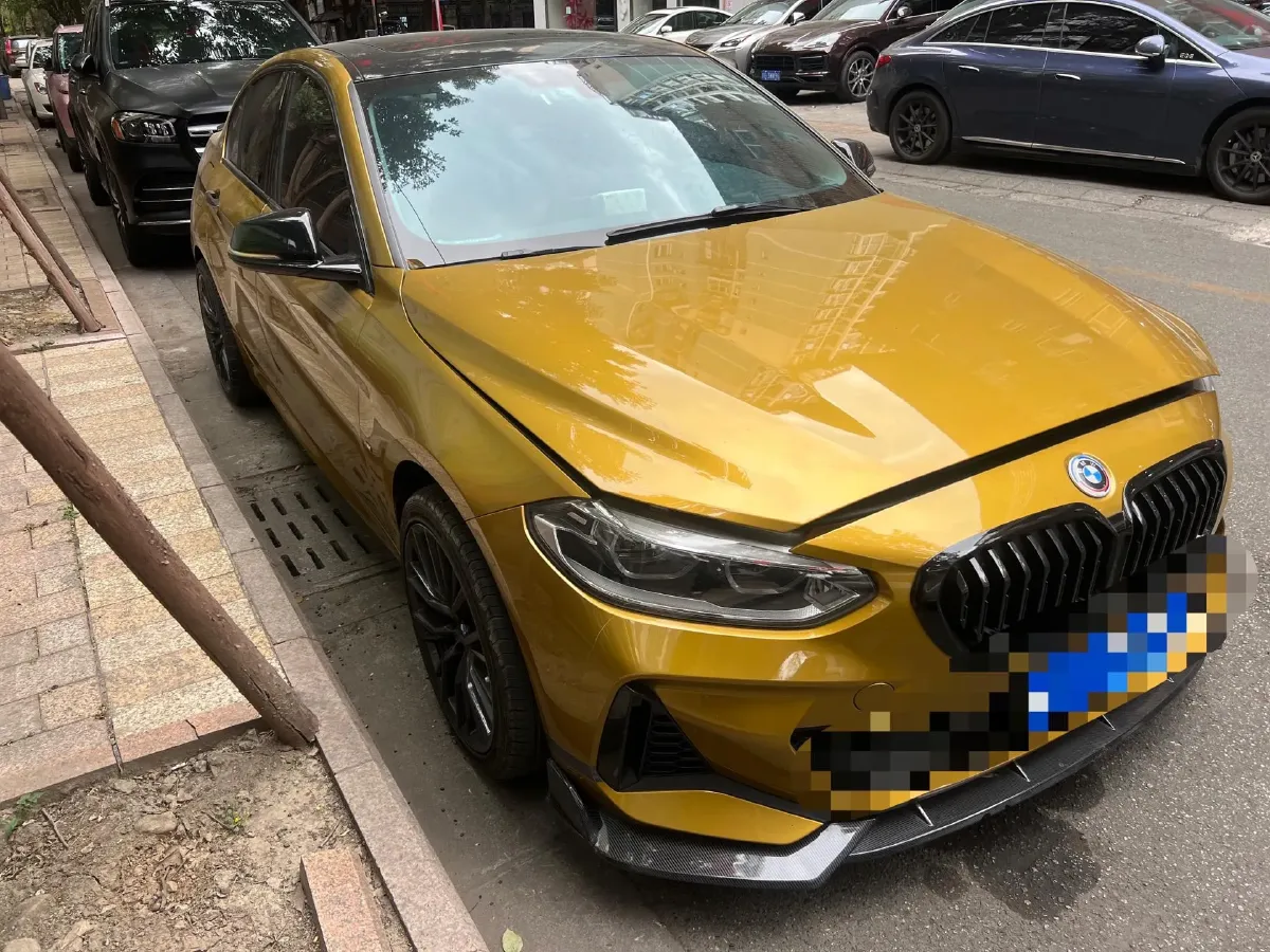 2021 BMW 1 Series 1.5T 140HP L3 7DCT,autocango,china used car exporter,china ev exporter,chinese used car exporter,chinese used ev exporter