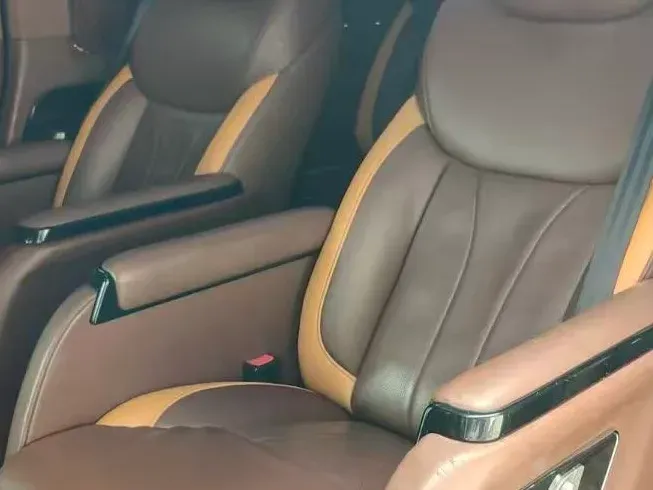 2020 Mercedes-Benz Vito 2.0T 211HP L4 9AT,autocango,china used car exporter,china ev exporter,chinese used car exporter,chinese used ev exporter