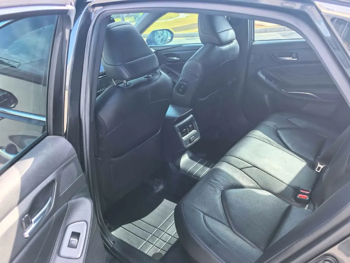 2022 Toyota Avalon 2.5L 178HP L4 E-CVT Hybrid,autocango,china used car exporter,china ev exporter,chinese used car exporter,chinese used ev exporter