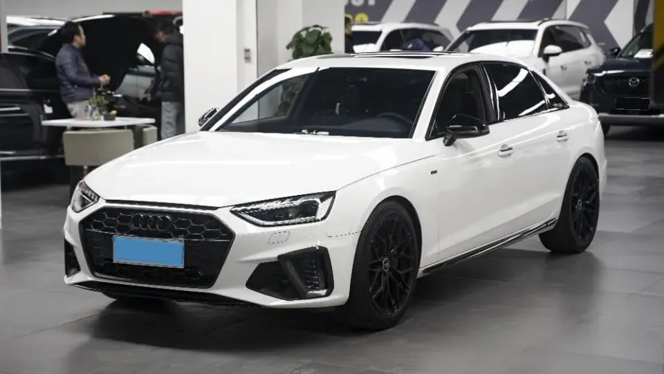2020 Audi A4L 2.0T 252HP L4 7DCT,autocango,china used car exporter,china ev exporter,chinese used car exporter,chinese used ev exporter