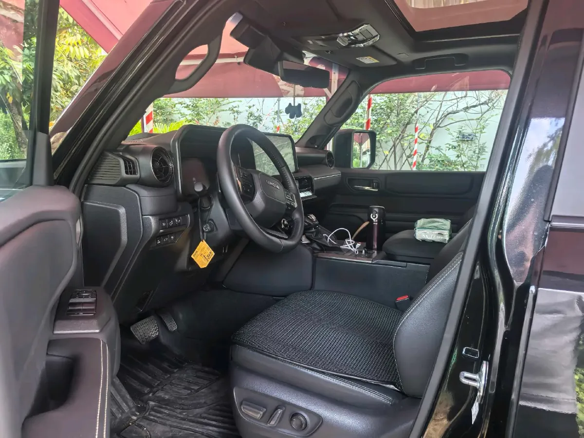 2024 Toyota Land Cruiser Prado 2.4T 282HP L4 8AT Hybrid,autocango,china used car exporter,china ev exporter,chinese used car exporter,chinese used ev exporter