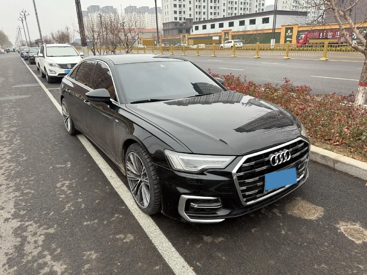 2023 Audi A6L 2.0T 245HP L4 7DCT,autocango,china used car exporter,china ev exporter,chinese used car exporter,chinese used ev exporter