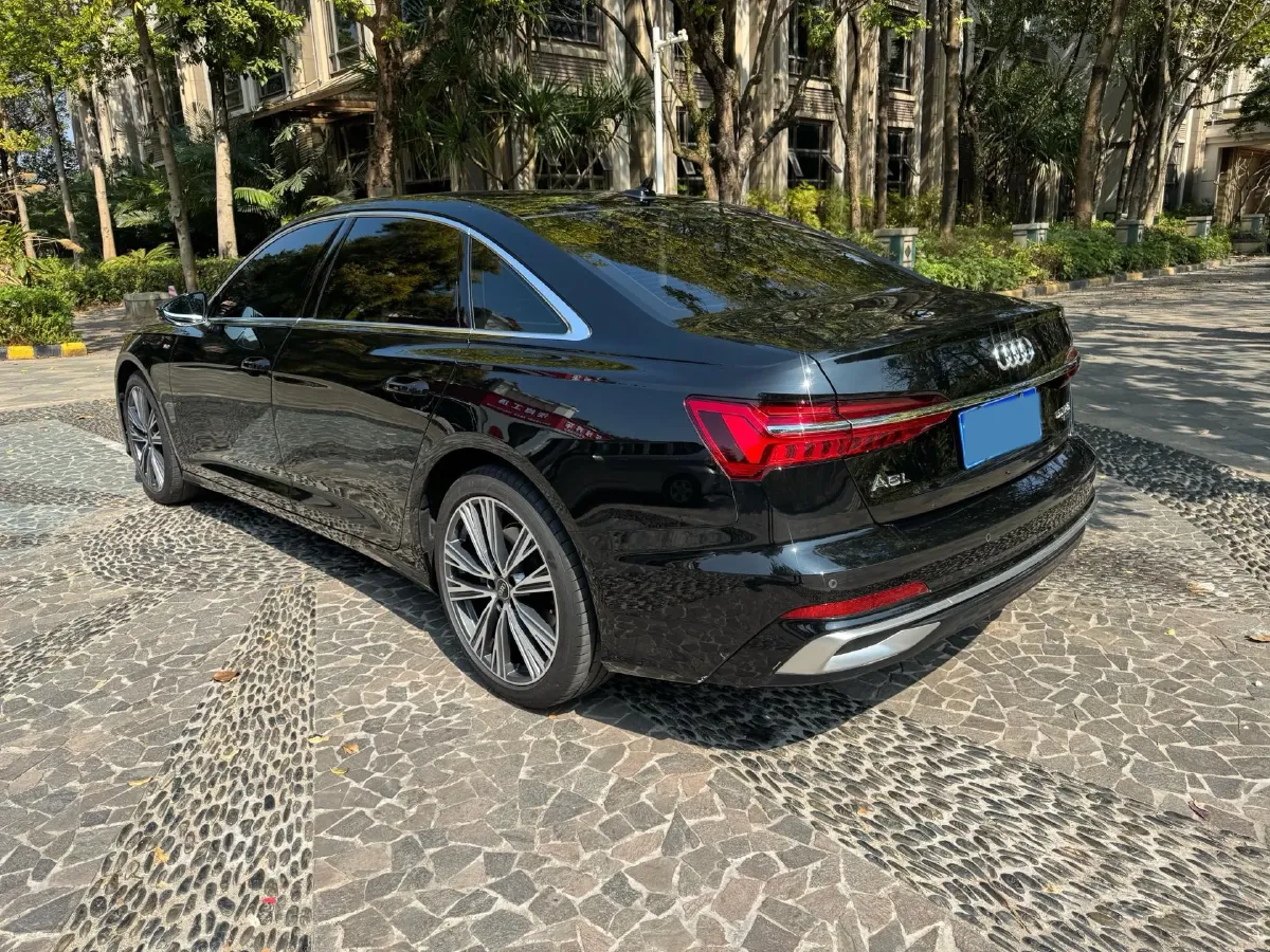 2024 Audi A6L 3.0T 340HP V6 7DCT,autocango,china used car exporter,china ev exporter,chinese used car exporter,chinese used ev exporter