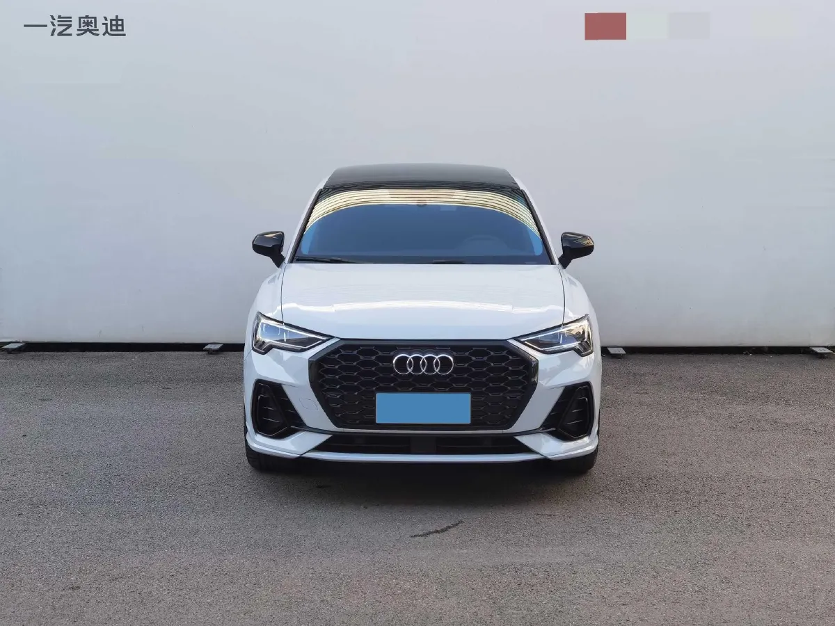 2022 Audi Q3 Sportback 2.0T 186HP L4 7DCT,autocango,china used car exporter,china ev exporter,chinese used car exporter,chinese used ev exporter