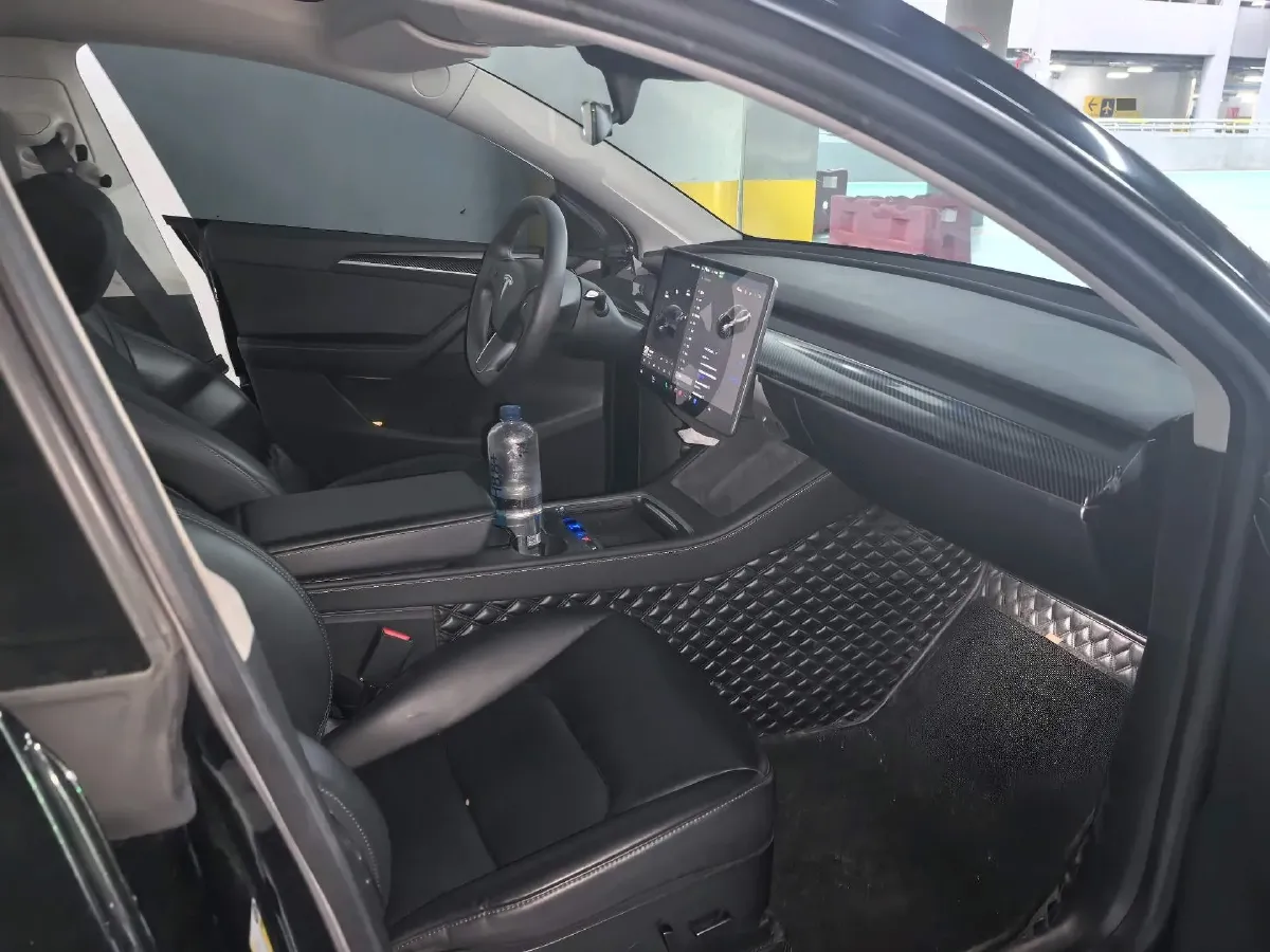 2022 Tesla Model Y BEV 60KWH,autocango,china used car exporter,china ev exporter,chinese used car exporter,chinese used ev exporter