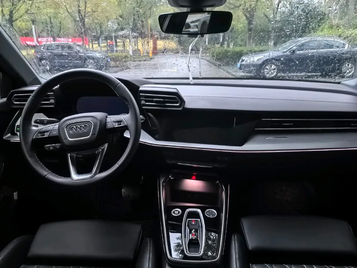 2025 Audi A3 1.5T 160HP L4 7DCT,autocango,china used car exporter,china ev exporter,chinese used car exporter,chinese used ev exporter