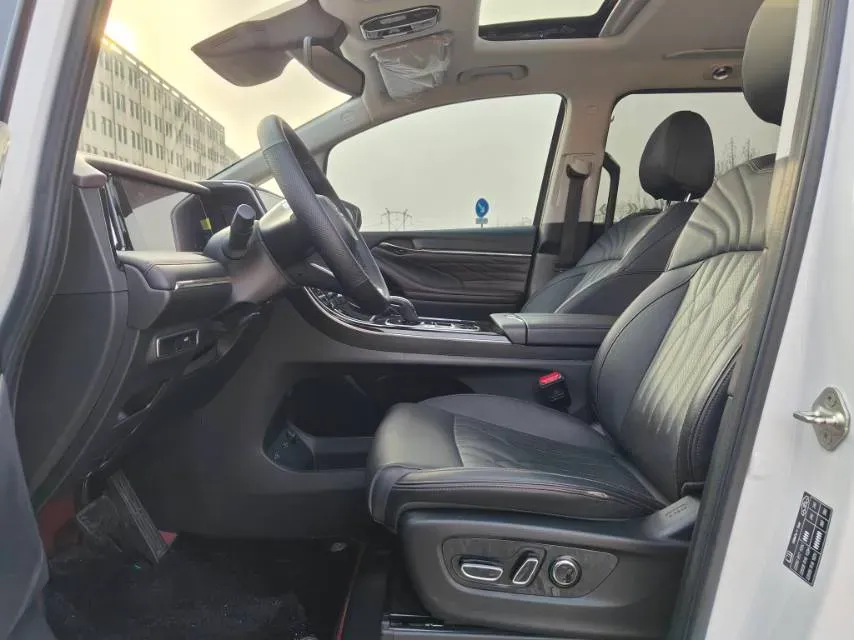 2023 GAC Trumpchi M8 2.0T 252HP L4 8AT,autocango,china used car exporter,china ev exporter,chinese used car exporter,chinese used ev exporter