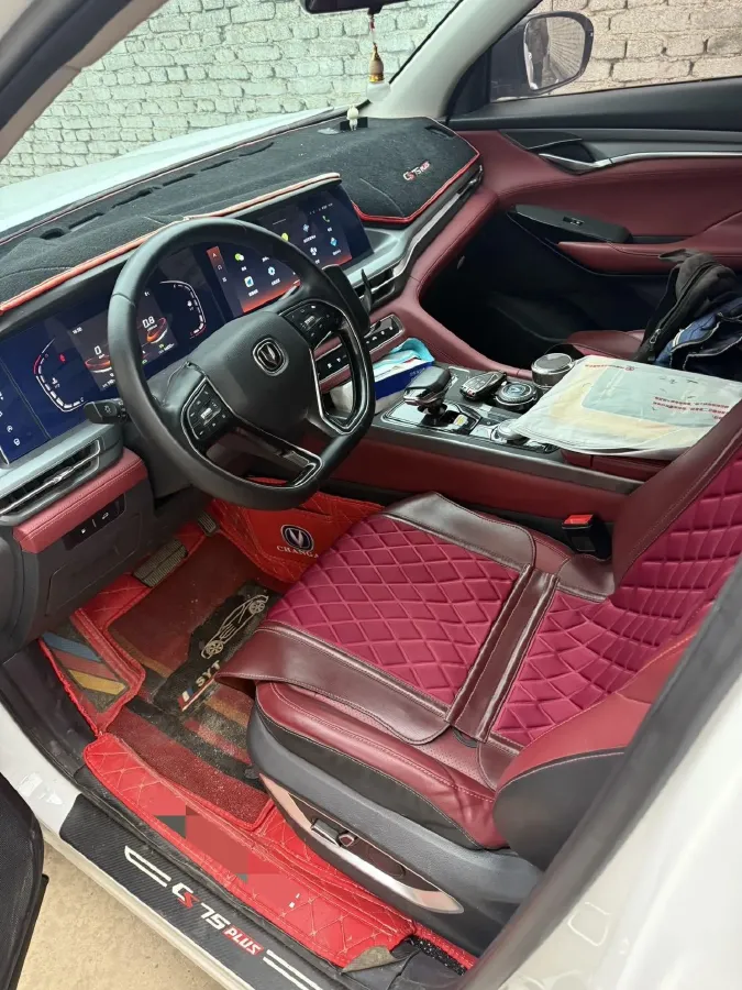 2022 ChangAn CS75 Plus 2.0T 233HP L4 8AT,autocango,china used car exporter,china ev exporter,chinese used car exporter,chinese used ev exporter