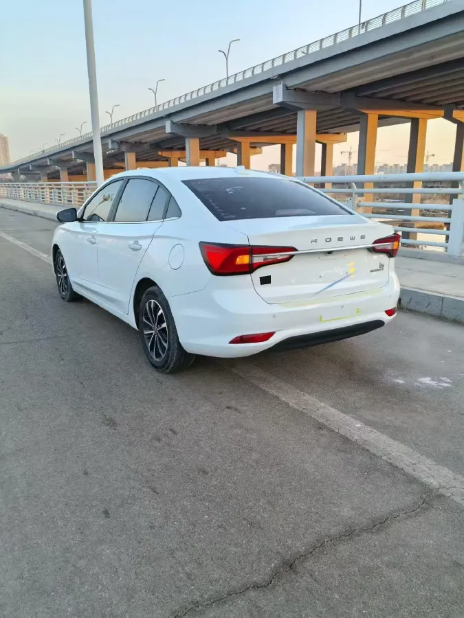 2019 Roewe i5 1.5L 120HP L4 CVT,autocango,china used car exporter,china ev exporter,chinese used car exporter,chinese used ev exporter