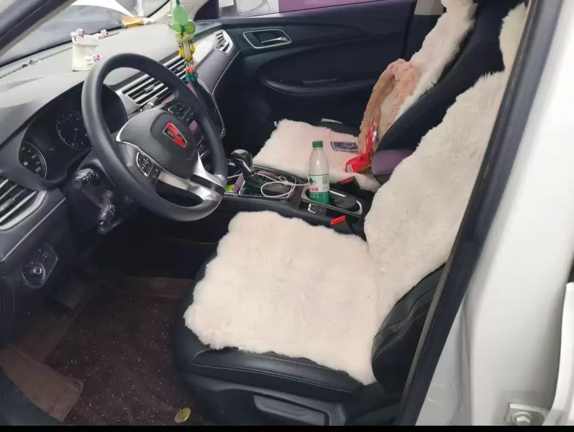 2019 Roewe i5 1.5L 120HP L4 CVT,autocango,china used car exporter,china ev exporter,chinese used car exporter,chinese used ev exporter