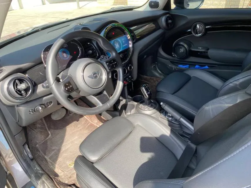 2022 MINI MINI 2.0T 192HP L4 7DCT,autocango,china used car exporter,china ev exporter,chinese used car exporter,chinese used ev exporter