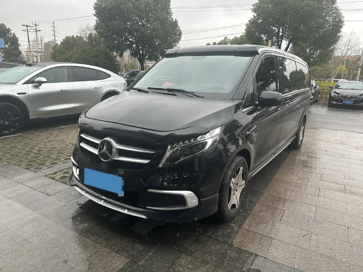 2023 Mercedes-Benz Vito 2.0T 211HP L4 9AT,autocango,china used car exporter,china ev exporter,chinese used car exporter,chinese used ev exporter
