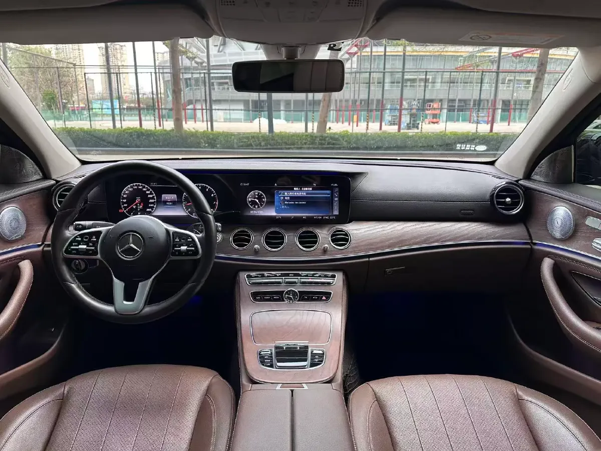2020 Mercedes-Benz E Class 2.0T 258HP L4 9AT,autocango,china used car exporter,china ev exporter,chinese used car exporter,chinese used ev exporter