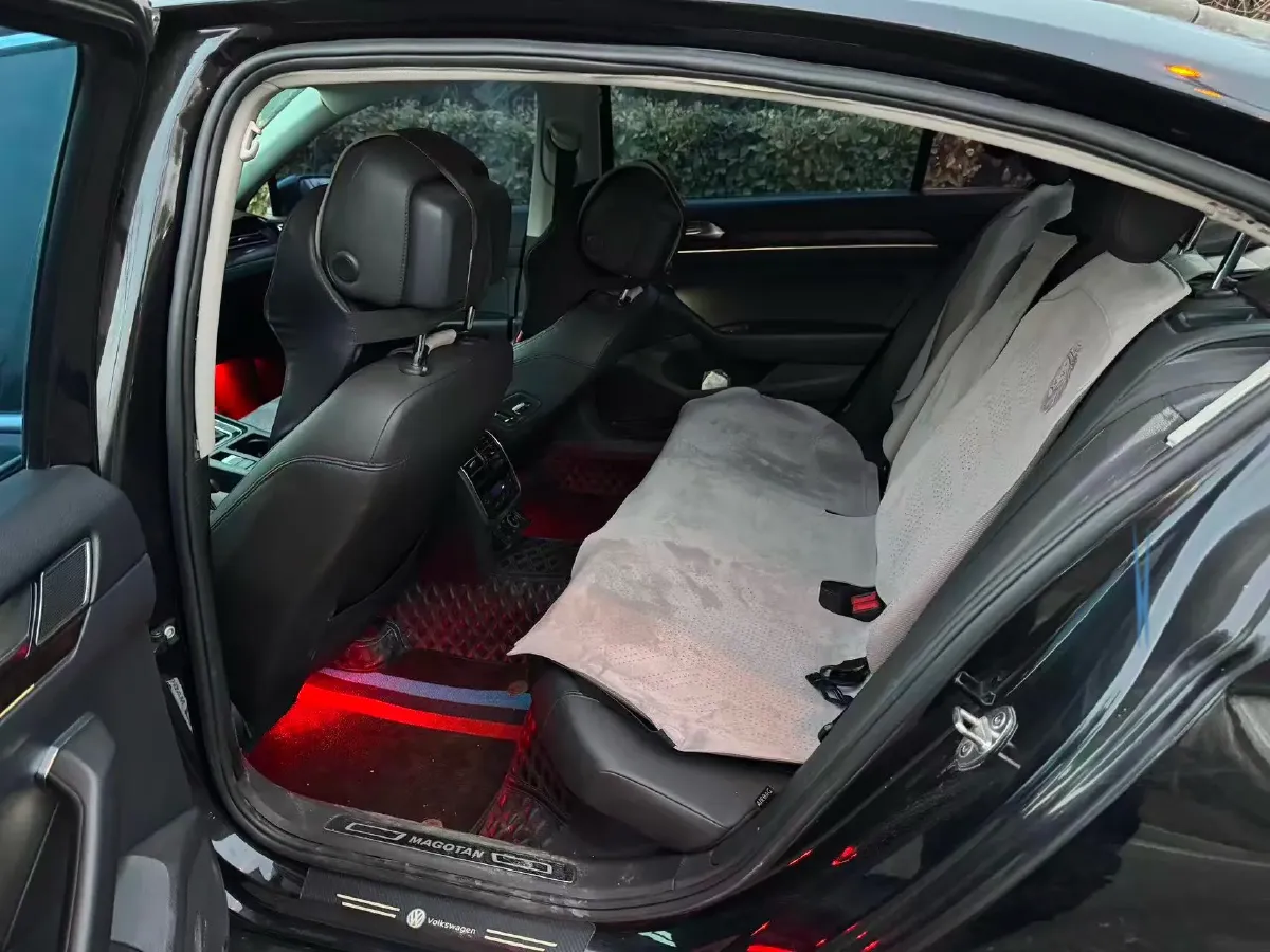 2018 Volkswagen Magotan 1.8T 180HP L4 7DCT,autocango,china used car exporter,china ev exporter,chinese used car exporter,chinese used ev exporter