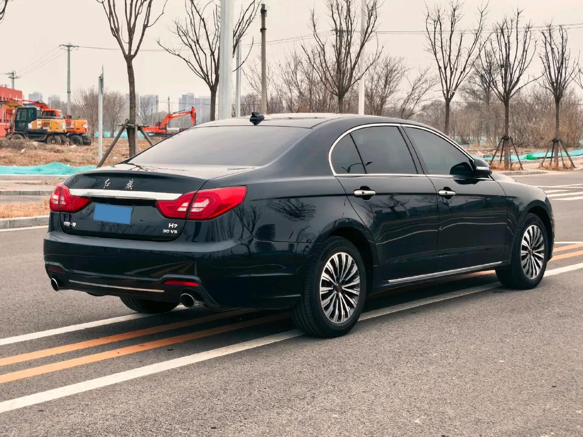 2019 HongQi H7 2.0T 204HP L4 6AT,autocango,china used car exporter,china ev exporter,chinese used car exporter,chinese used ev exporter