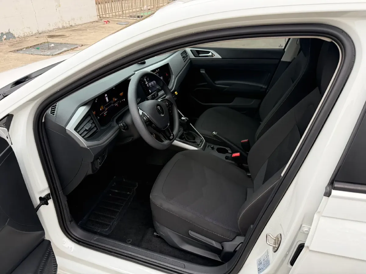 2023 Volkswagen Polo 1.5L 110HP L4 6AT,autocango,china used car exporter,china ev exporter,chinese used car exporter,chinese used ev exporter