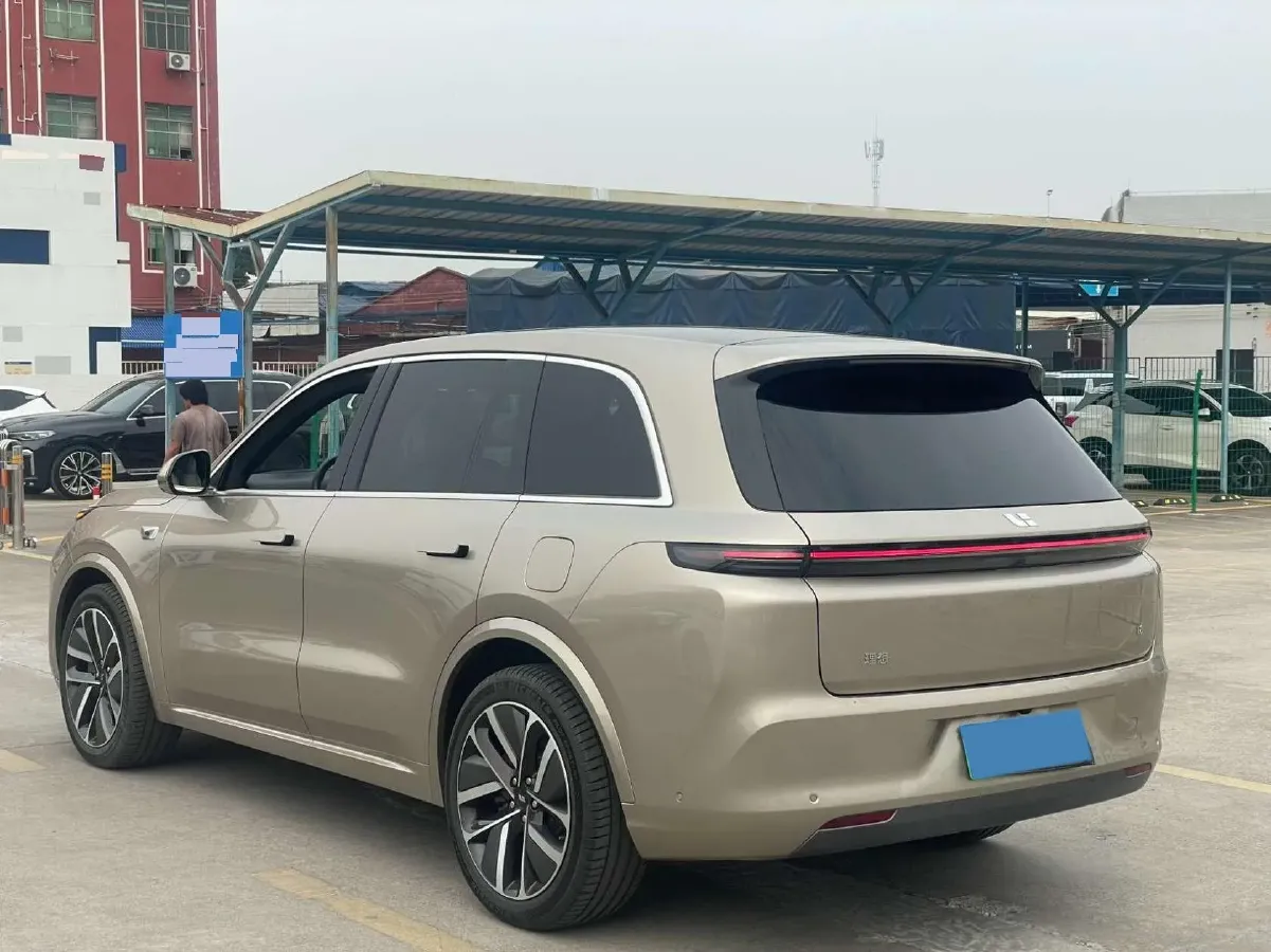 2024 Ford Bronco 2.3T 275HP L4 10AT,autocango,china used car exporter,china ev exporter,chinese used car exporter,chinese used ev exporter