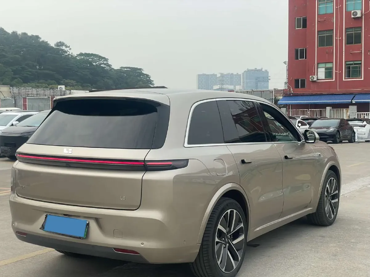 2024 Ford Bronco 2.3T 275HP L4 10AT,autocango,china used car exporter,china ev exporter,chinese used car exporter,chinese used ev exporter