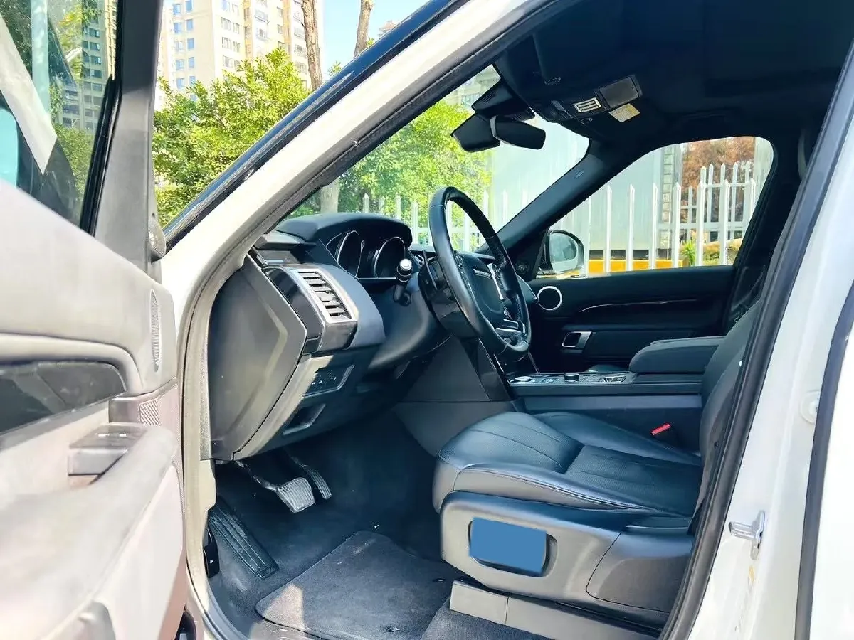 2018 Land Rover Discovery 3.0T 340HP V6 8AT,autocango,china used car exporter,china ev exporter,chinese used car exporter,chinese used ev exporter