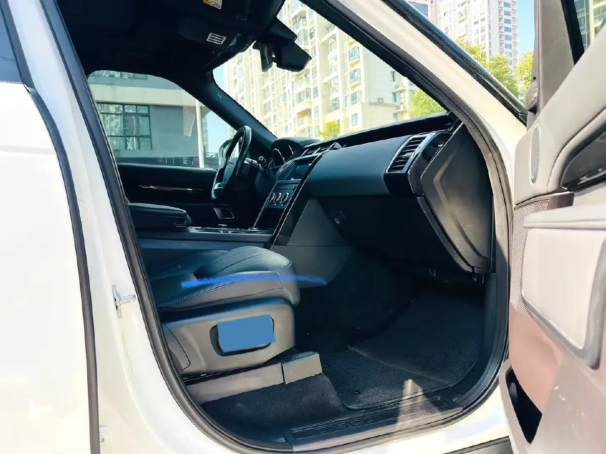 2018 Land Rover Discovery 3.0T 340HP V6 8AT,autocango,china used car exporter,china ev exporter,chinese used car exporter,chinese used ev exporter