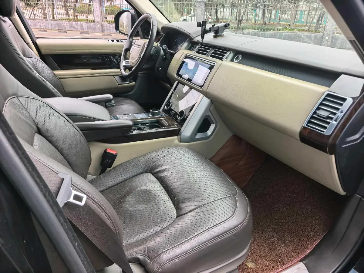 2020 Land Rover Range Rover 3.0T 400HP L6 8AT,autocango,china used car exporter,china ev exporter,chinese used car exporter,chinese used ev exporter