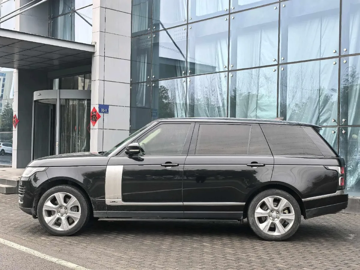 2020 Land Rover Range Rover 3.0T 400HP L6 8AT,autocango,china used car exporter,china ev exporter,chinese used car exporter,chinese used ev exporter