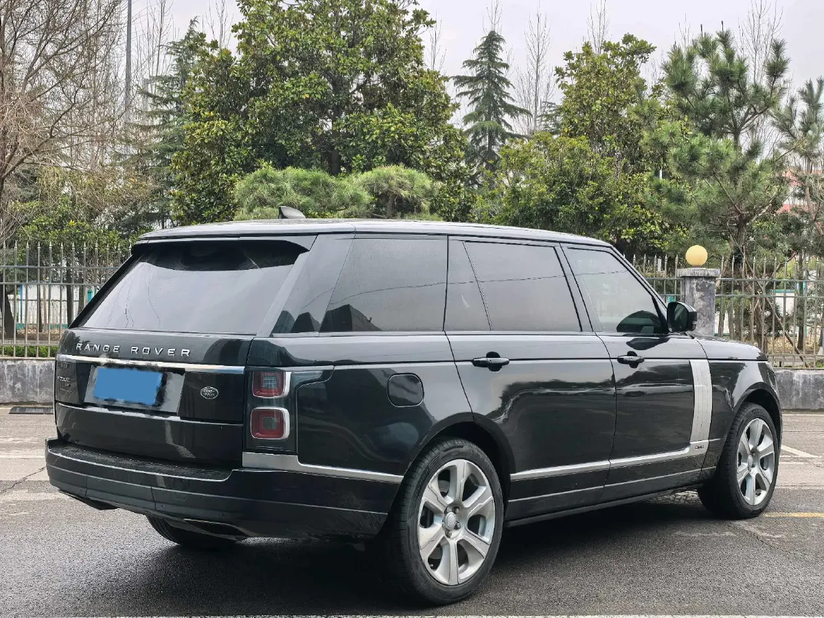 2020 Land Rover Range Rover 3.0T 400HP L6 8AT,autocango,china used car exporter,china ev exporter,chinese used car exporter,chinese used ev exporter
