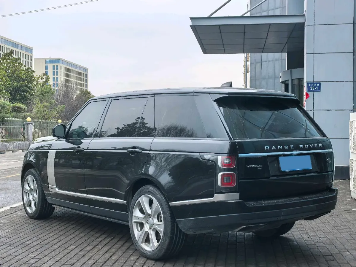 2020 Land Rover Range Rover 3.0T 400HP L6 8AT,autocango,china used car exporter,china ev exporter,chinese used car exporter,chinese used ev exporter