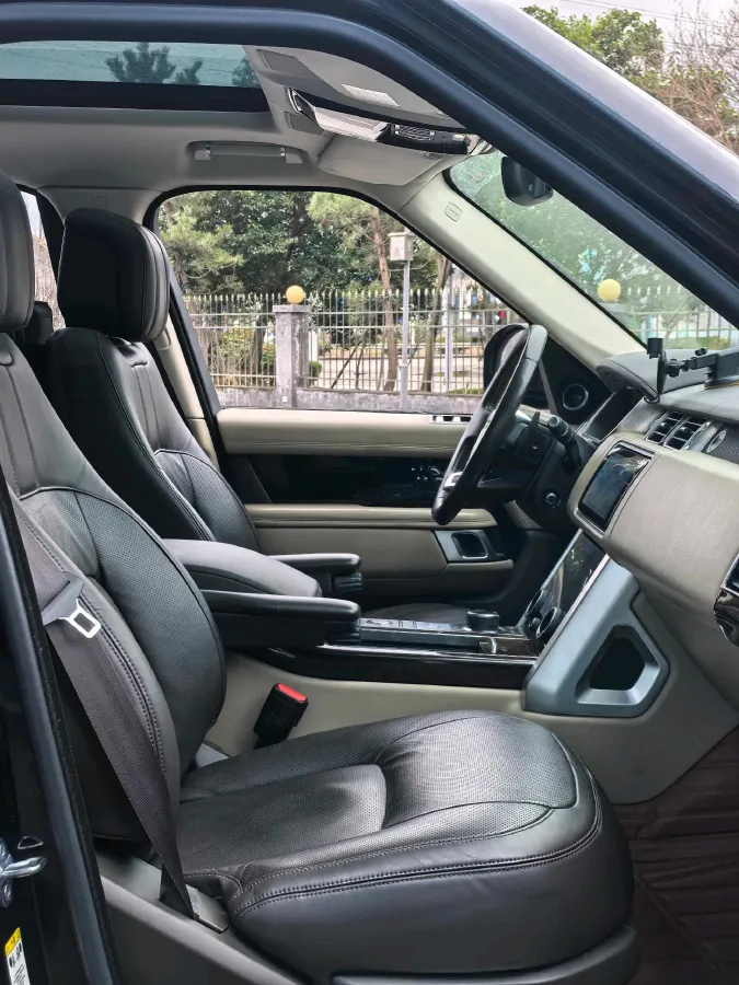 2020 Land Rover Range Rover 3.0T 400HP L6 8AT,autocango,china used car exporter,china ev exporter,chinese used car exporter,chinese used ev exporter