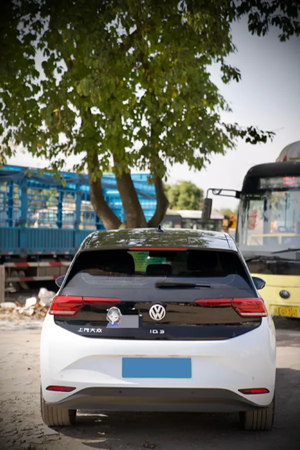 2022 Volkswagen ID.3 BEV 57.3KWH,autocango,china used car exporter,china ev exporter,chinese used car exporter,chinese used ev exporter