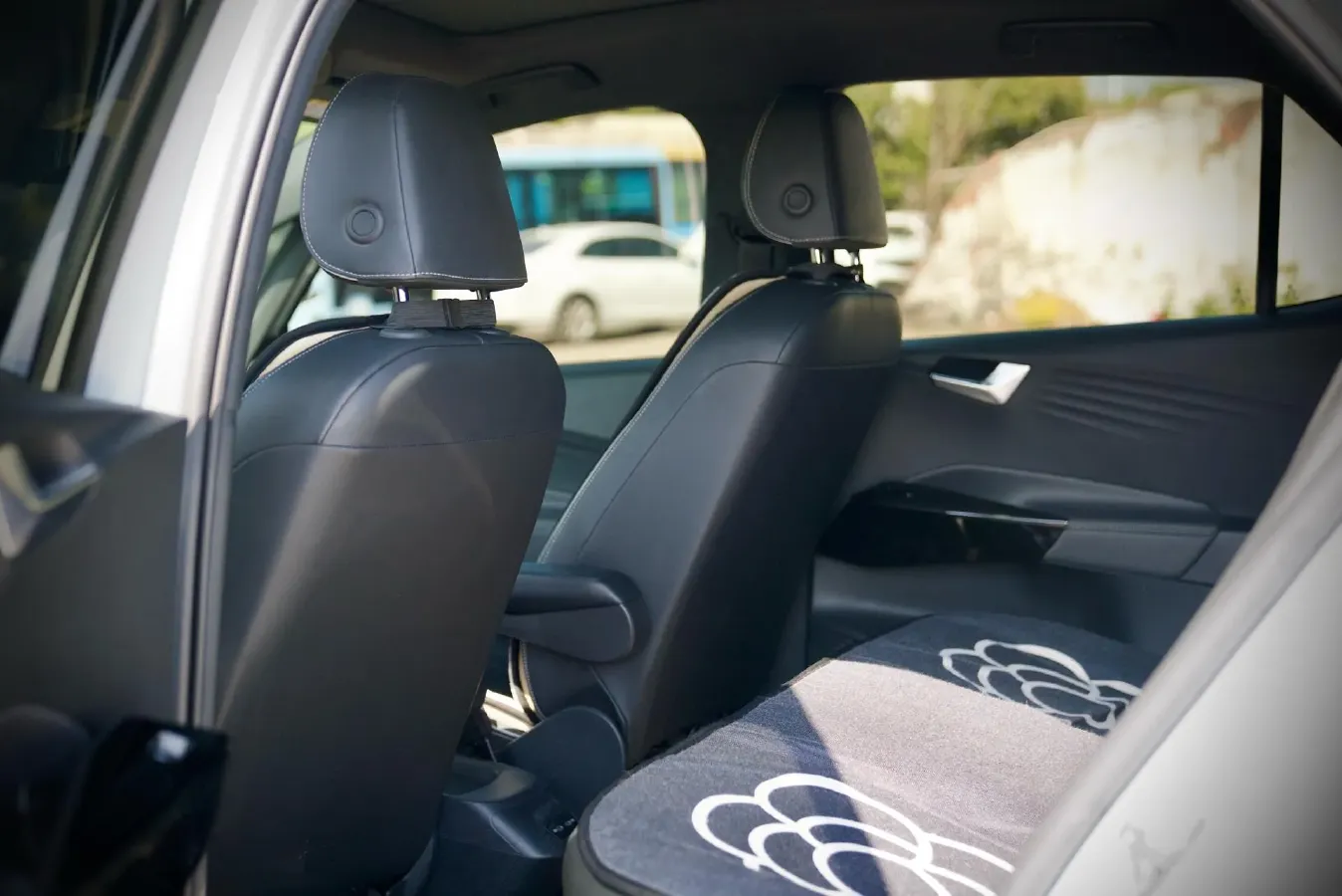 2022 Volkswagen ID.3 BEV 57.3KWH,autocango,china used car exporter,china ev exporter,chinese used car exporter,chinese used ev exporter