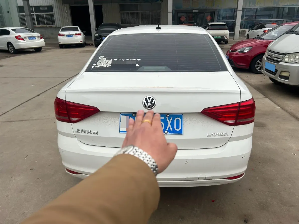 2018 Volkswagen Lavida 1.5L 112HP L4 6AT,autocango,china used car exporter,china ev exporter,chinese used car exporter,chinese used ev exporter