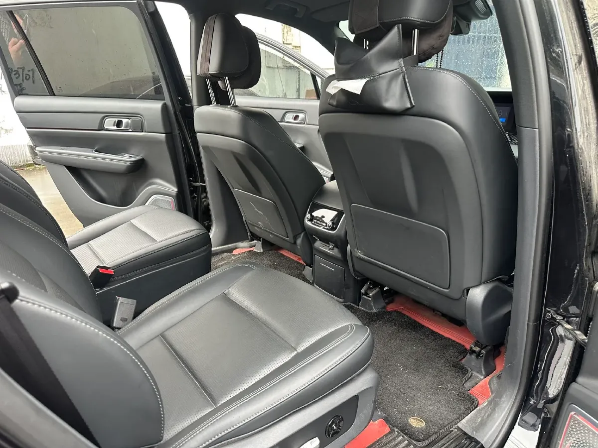 2021 Li ONE Range Extended 131HP REEV 40.5KWH,autocango,china used car exporter,china ev exporter,chinese used car exporter,chinese used ev exporter