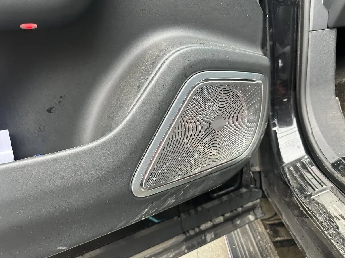 2021 Li ONE Range Extended 131HP REEV 40.5KWH,autocango,china used car exporter,china ev exporter,chinese used car exporter,chinese used ev exporter