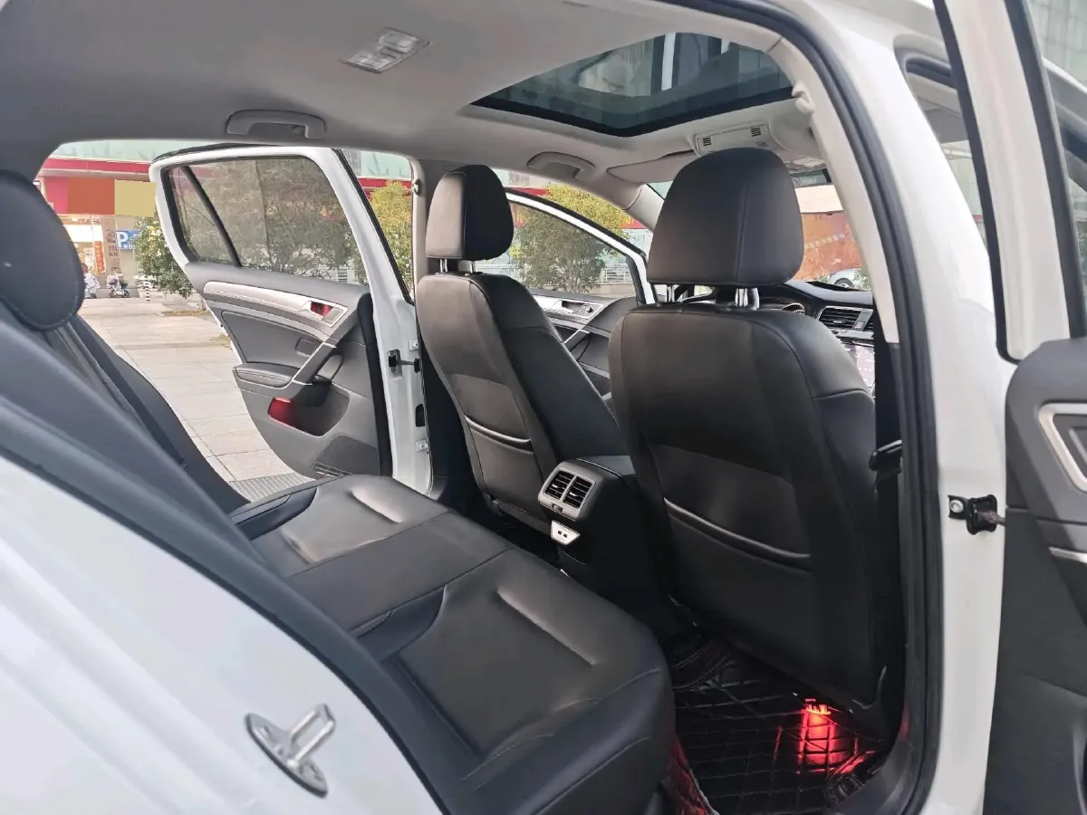 2019 Brilliance Auto V7 1.8T 231HP L4 7DCT,autocango,china used car exporter,china ev exporter,chinese used car exporter,chinese used ev exporter