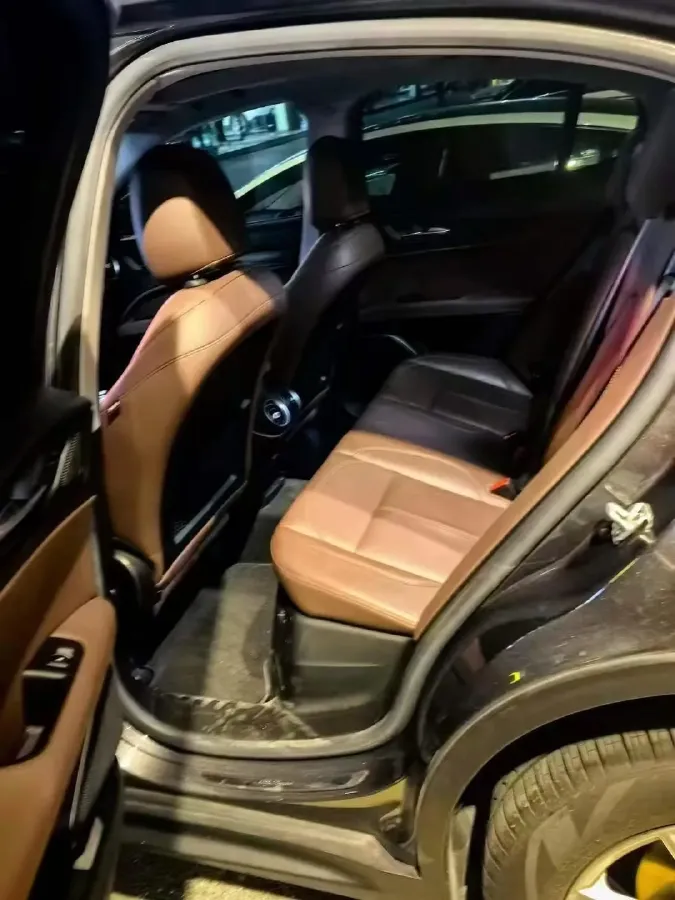 2017 Jaguar XE 2.0T 240HP L4 8AT,autocango,china used car exporter,china ev exporter,chinese used car exporter,chinese used ev exporter