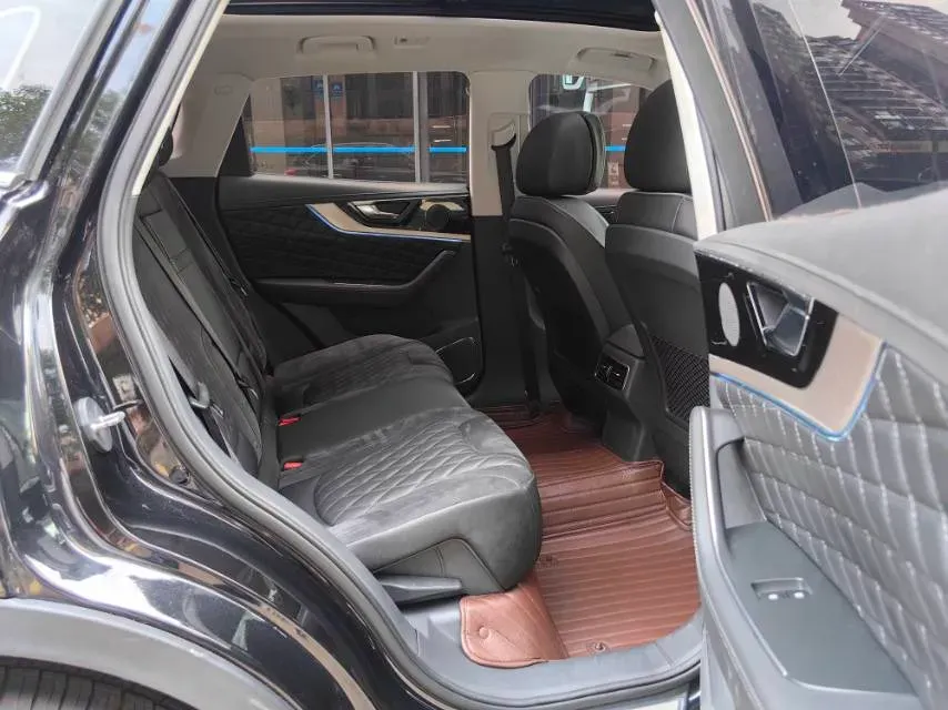 2019 HongQi HS5 2.0T 224HP L4 6AT,autocango,china used car exporter,china ev exporter,chinese used car exporter,chinese used ev exporter