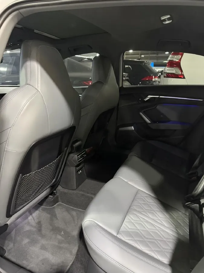 2025 Audi A3 1.5T 160HP L4 7DCT,autocango,china used car exporter,china ev exporter,chinese used car exporter,chinese used ev exporter