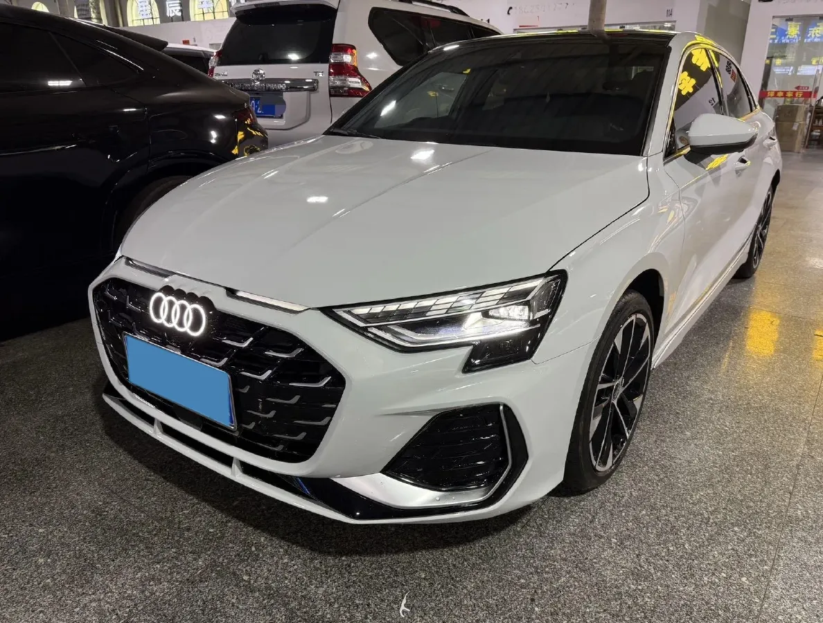 2025 Audi A3 1.5T 160HP L4 7DCT,autocango,china used car exporter,china ev exporter,chinese used car exporter,chinese used ev exporter