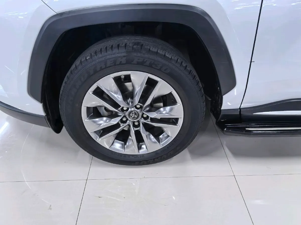 2022 Toyota Frontlander 2.0L 171HP L4 CVT,autocango,china used car exporter,china ev exporter,chinese used car exporter,chinese used ev exporter