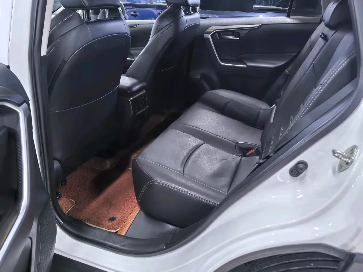 2022 Toyota Frontlander 2.0L 171HP L4 CVT,autocango,china used car exporter,china ev exporter,chinese used car exporter,chinese used ev exporter